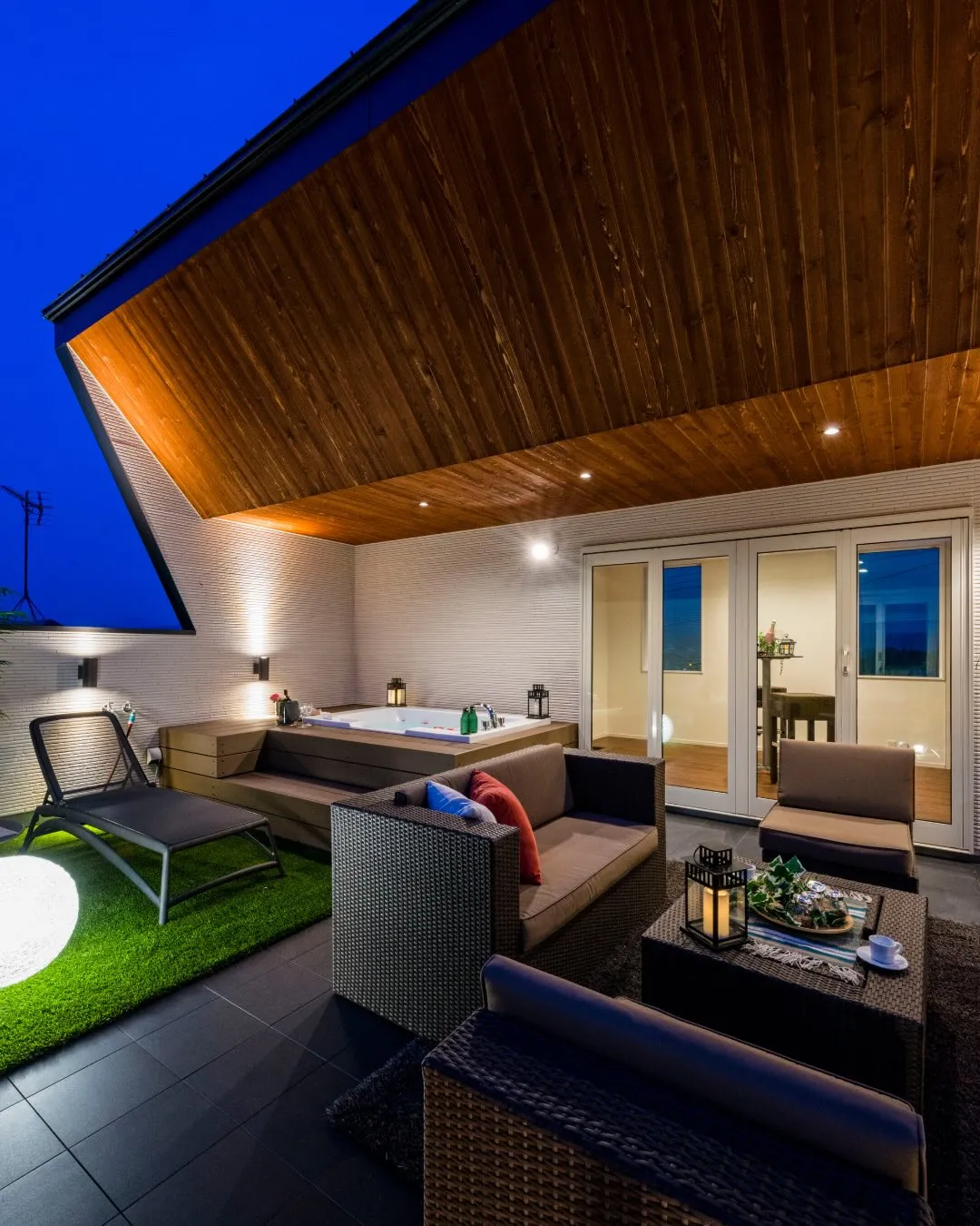 灯りが主役になる住まい。