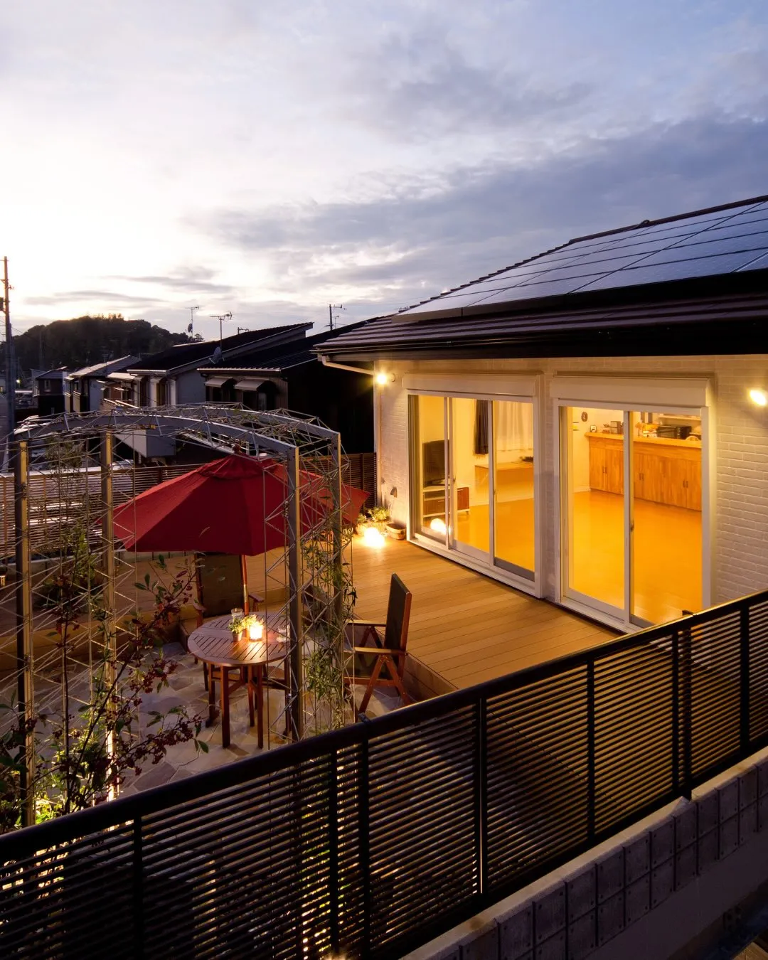 灯りが主役になる住まい。